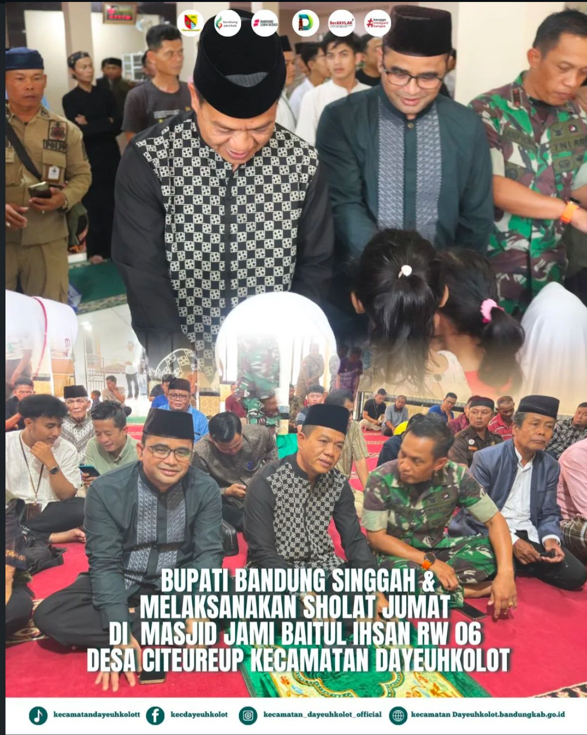 bupati-bandung-singgah-melaksanakan-sholat-jum-at-di-masjid-jami-baitul-ihsan-rw-06-desa-citeureup-kecamatan-dayeuhkolot